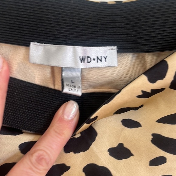 WD.NY animal print satin midi skirt. Sz Medium - Picture 2 of 7